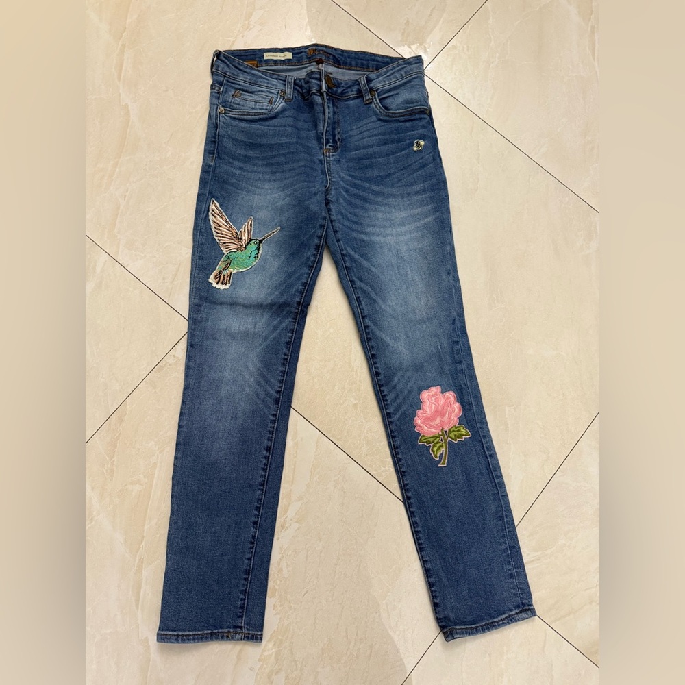 Catherines Boyfriend Denim Skinny Jeans with Vintage Floral Embroidery size 4